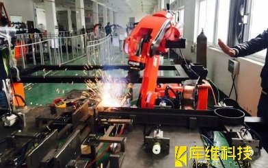 焊接自動化技術進化史:從手工焊到激光-電弧復合焊接的工業躍遷